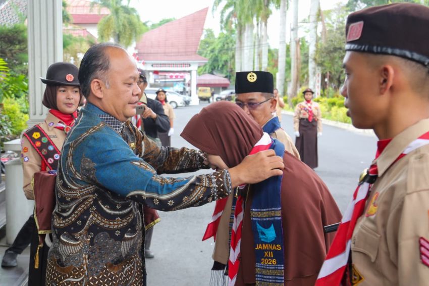 Aspem Kesra melepas Kwarcab Gerakan Pramuka Kota Suantar untuk mengikuti Jamnas XII Tahun 2026 di Buperta Cibubur Jakarta Timur