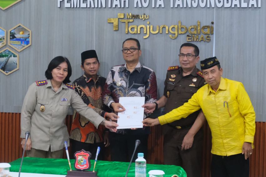 Wawako Tanjungbalai Ikuti Penandatanganan MoU Percepatan Pendaftaran Tanah Wakaf