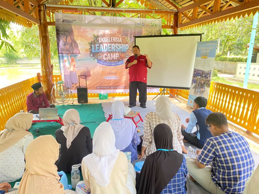 Dompet Dhuafa Waspada Gelar Ekselensia Leadership Camp untuk Penerima Beasiswa YES Angkatan V