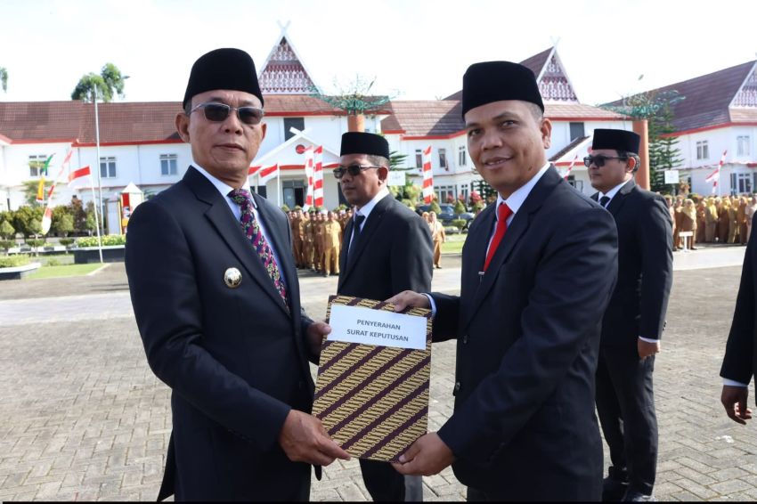 Bupati Tapsel Lantik 10 Pejabat Eselon II, Sejumlah Jabatan Strategis yang Kosong Kini Terisi