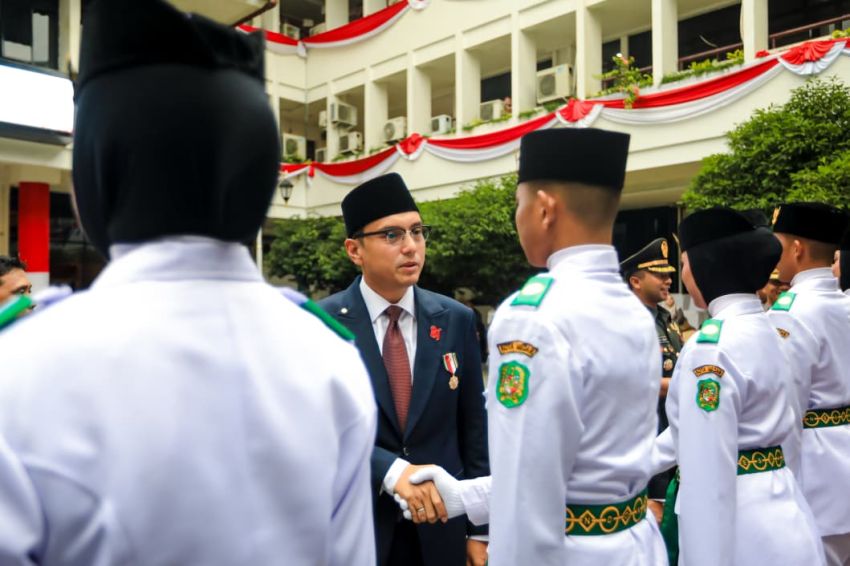 Rico Waas Kukuhkan Paskibraka Kota Medan, 48 Putra-Putri Terpilih Siap Kibarkan Sang Merah Putih di HUT ke- 81 Republik Indonesia
