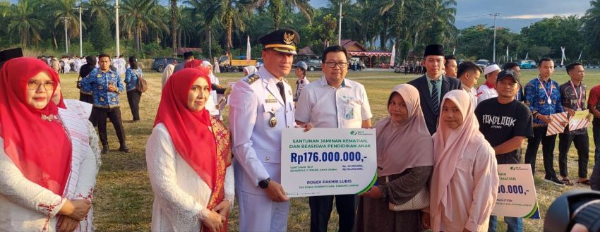 Momen HUT ke 81 RI, BPJS Ketenagakerjaan Cabang Palas Serahkan JKM dan Beasiswa Pendidikan Anak