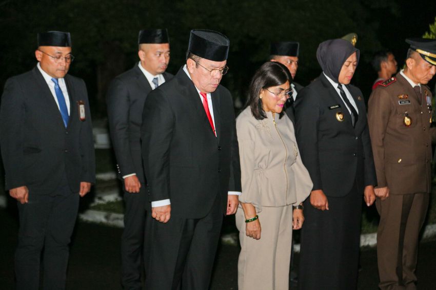 Wali Kota bersama Forkopimda Plus Kota Pematangsiantar dan Kabupaten Simalungun menghadiri Apel Kehormatan dan Malam Renungan Suci