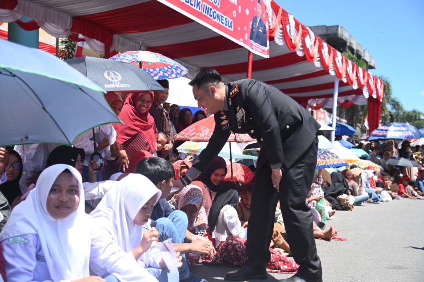Pawai Deville HUT RI ke-81 Digelar Meriah, Kapolres Padangsidimpuan AKBP Noval Soroti Semangat Nasionalisme Generasi Muda