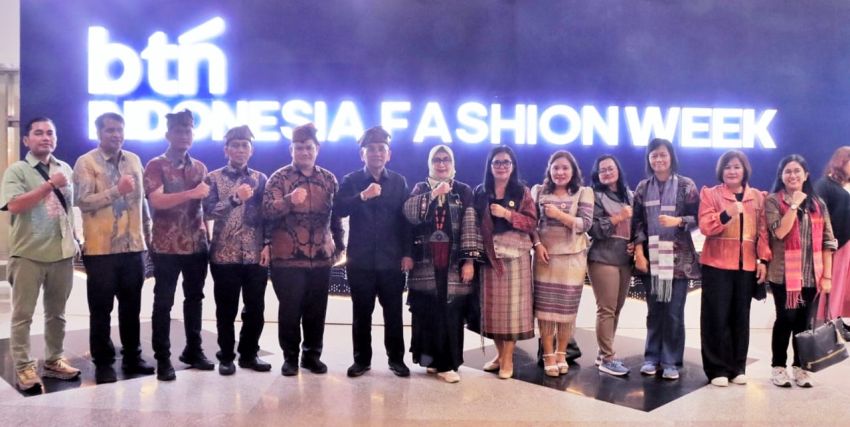 Dekranasda Simalungun Promosikan Wastra Khas Daerah di Acara BTN Indonesia Fashion Week 2026