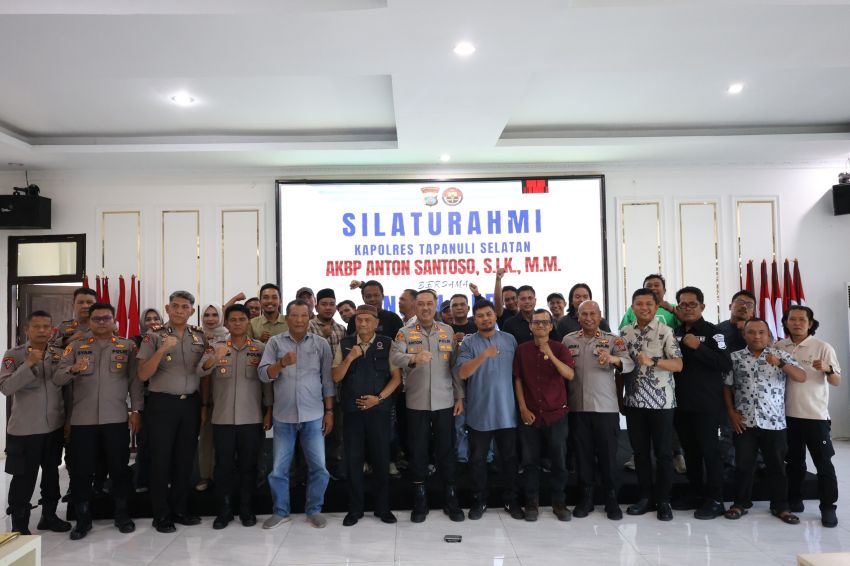 Kapolres Tapsel AKBP Anton Santoso Rangkul Wartawan, Kritik Jadi Bahan Evaluasi