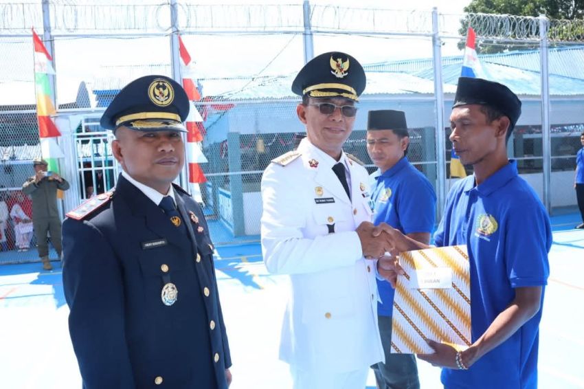 Bupati Tapsel Gus Irawan Serahkan Remisi HUT RI, 135 Narapidana Rutan Sipirok Dapat Pengurangan Hukuman