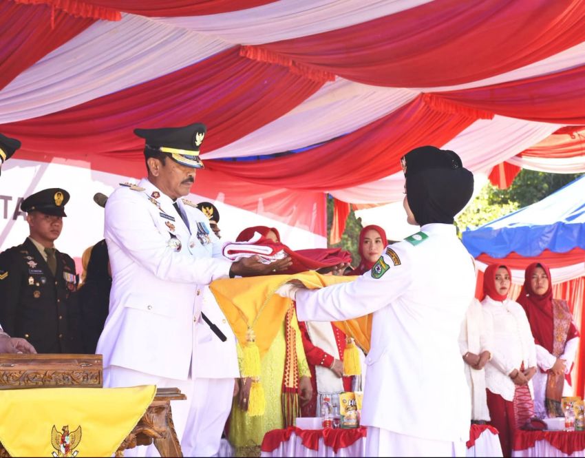 Merah Putih Berkibar di Taman Raja Batu Madina, Bupati Saipullah Nasution Pimpin Upacara HUT RI ke-81