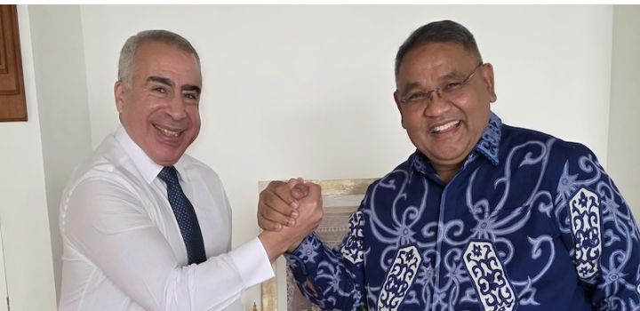 Revolusi Raja dan Rakyat, dari Sahara ke Jakarta