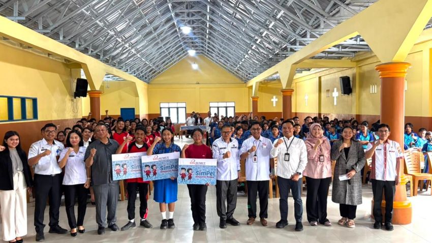 OJK DAN PEMKAB KARO PERKUAT BUDAYA MENABUNG BAGI PELAJAR