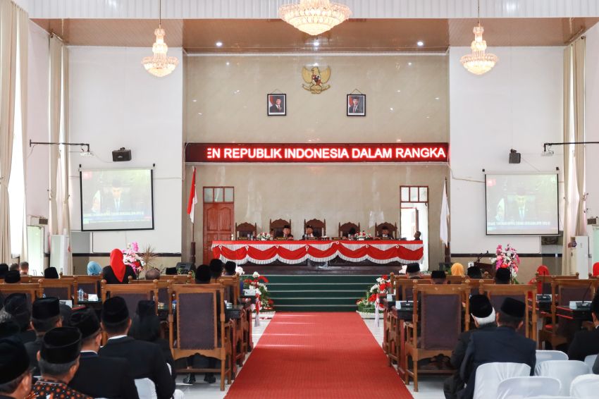 Wali Kota menyaksikan Pidato Kenegaraan Presiden RI Prabowo Subianto dalam Sidang Tahunan MPR RI dan Sidang Bersama DPR RI-DPD RI Tahun 2026