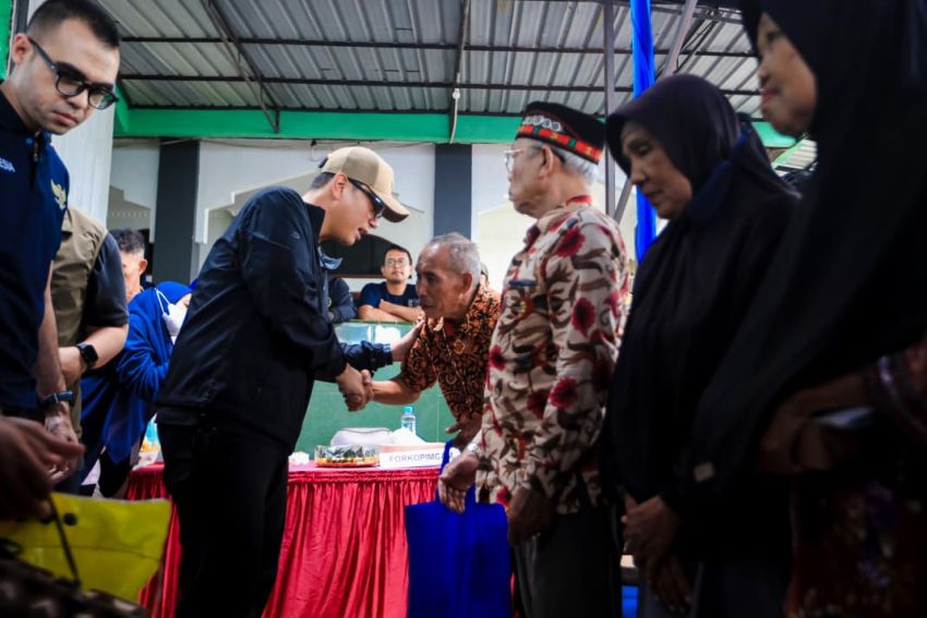 Menyambut Kemerdekaan RI, Rico Waas Gelar Gotong Royong Massal di 21 Kecamatan Hingga Serap Aspirasi Warga