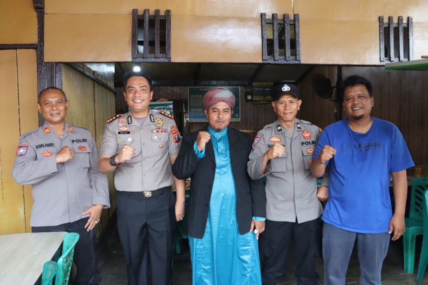 Kapolres Padangsidimpuan Noval Desky Silaturahmi dengan Ustadz Rahmad, Bahas Kamtibmas dan Sinergitas