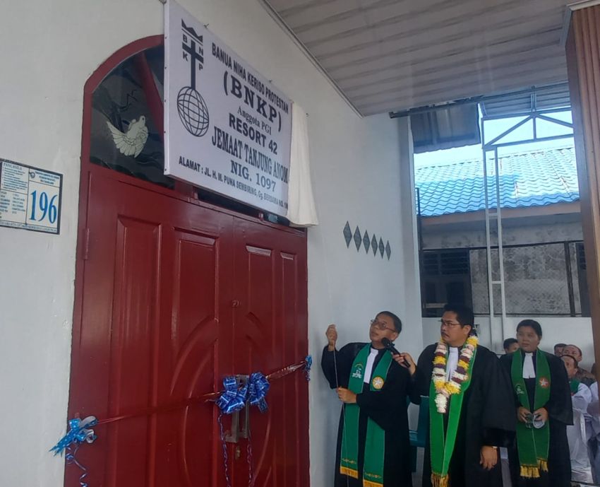 Penahbisan Gereja BNKP Resort 42 Tanjung Anom Berlangsung Khidmat, Ephorus Targetkan Kemandirian Sinode