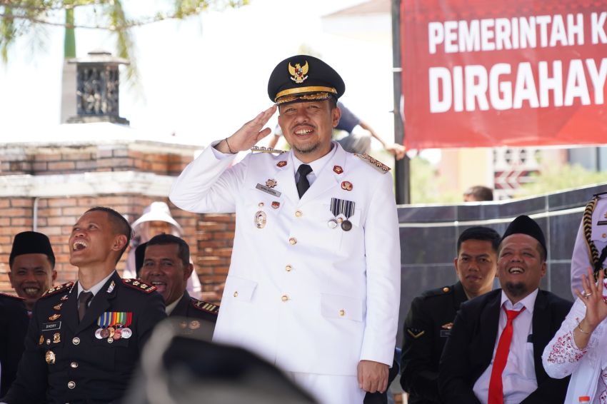 Paluta Peringati HUT RI ke-81, Defile Meriah Satukan Berbagai Elemen Masyarakat