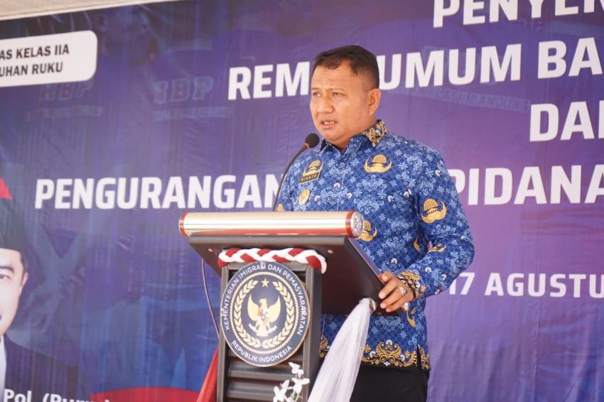 Wakil Bupati Asahan Serahkan Remisi Umum HUT ke-81 RI di Lapas Labuhan Ruku : 24 Warga Binaan Kini Bebas, 780 Orang Terima Pengurangan Pidana