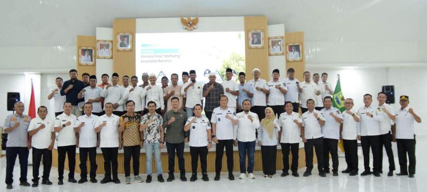 Bupati Palas Putra Mahkota Alam Buka Konsultasi Publik RDTR Sibuhuan, Dorong Ibu Kota Kabupaten Lebih Tertata