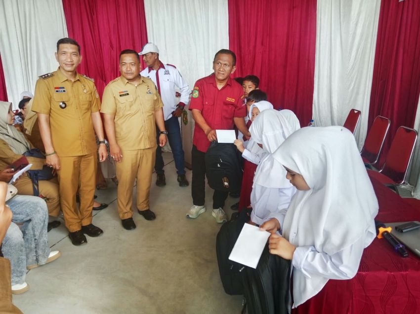 Aksi Berbagi LPM Sei Agul Bagikan 50 Tas dan Perlengkapan Sekolah, Didorong Jadi Role Model se-Kecamatan Medan Barat