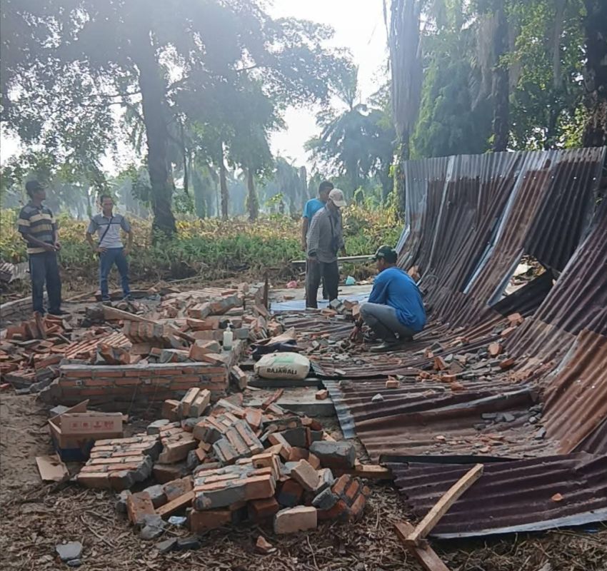 Tanah Eks HGU Jadi Sengketa, Ratusan Satpam PT BSP Hancurkan Posko HKTI untuk Kedua Kalinya