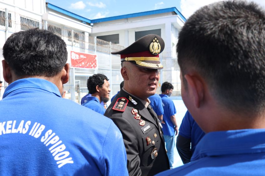 Kapolres Tapsel AKBP Anton Santoso Hadiri Pemberian Remisi, 3 Warga Binaan Rutan Sipirok Langsung Bebas