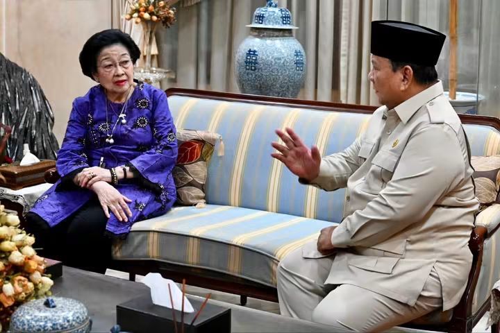 Prabowo Bertakziah ke Kediaman Megawati, Sampaikan Duka atas Wafatnya Guruh Soekarnoputra