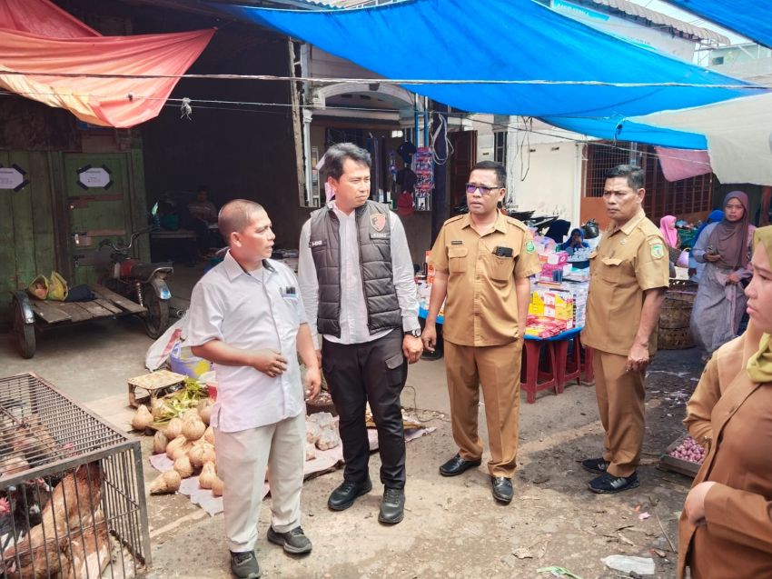 Polres Padang Lawas Turun ke Pasar Sibuhuan, Harga Sembako hingga Timbangan Pedagang Dicek