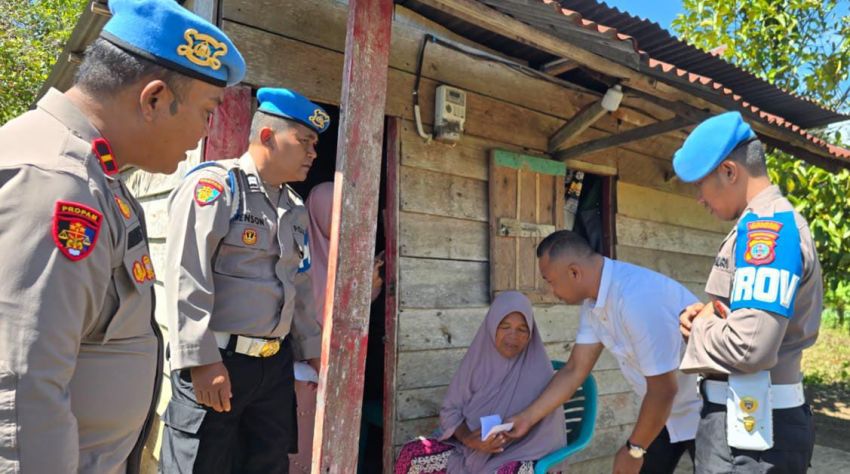 HUT Propam Polri ke-24, Polres Tapsel Turun Langsung Berbagi dengan Warga Situmba