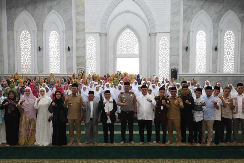 Kapolres Tapsel Hadiri Maulid Nabi 1448 H, Tekankan Pentingnya Kebersamaan Jaga Kamtibmas: Persaudaraan Jadi Kekuatan Daerah