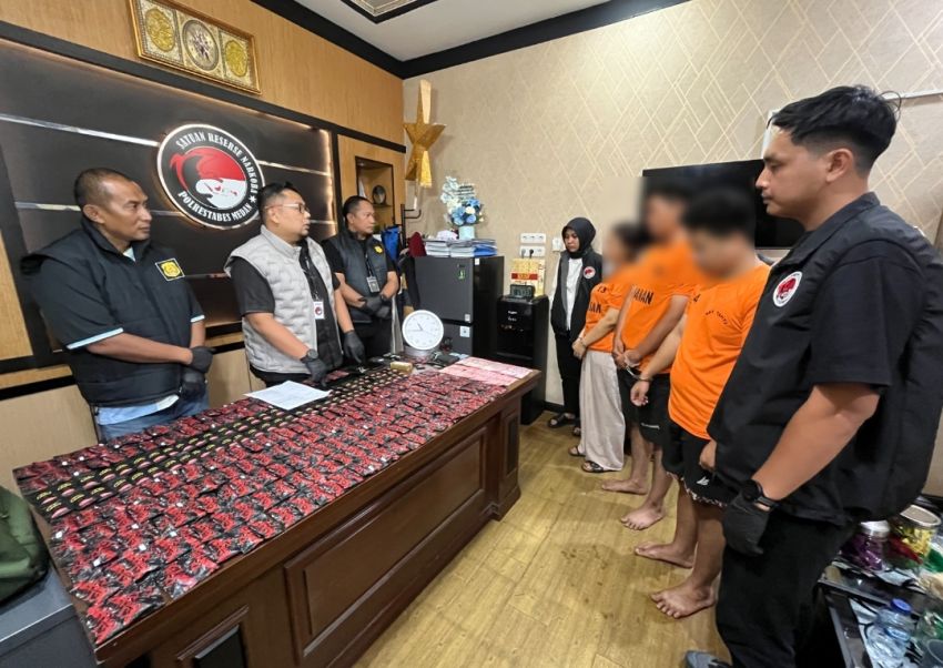Satresnarkoba Polresatabes Medan Bongkar Jaringan Pod Getar Malaysia Dua Sejoli dan 1 Kaki Tangan Diringkus Berikut 295 Pod Getar