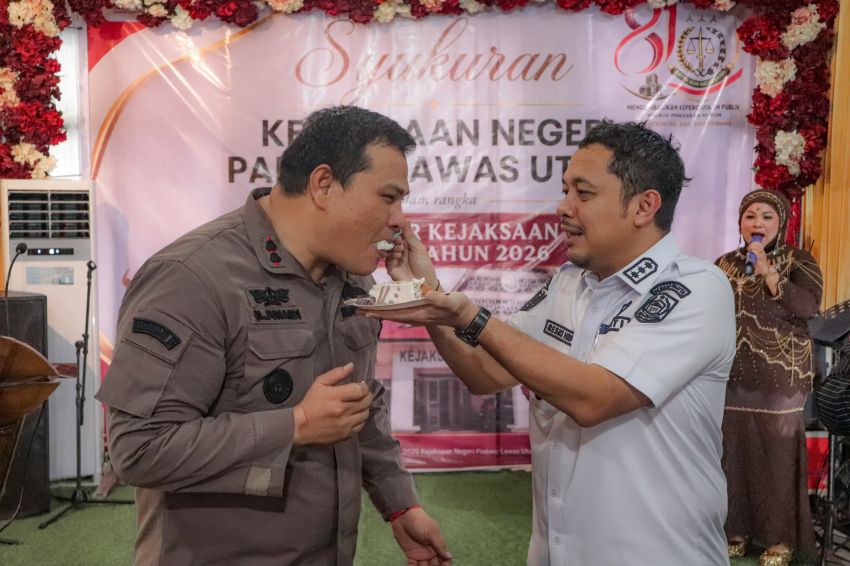 Di Hari Lahir Kejaksaan ke-81, Bupati Paluta Serukan Pemerintahan Bersih dan Berintegritas