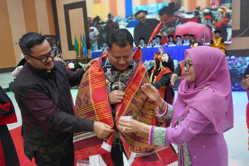 Wabup Asahan Hadiri Wisuda 393 Lulusan STIKes Asyifa dan Sakinah Husada : Gelar adalah Awal Pengabdian, Bukan Akhir Perjuangan