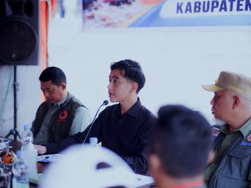 Penanganan Bencana Hidrometeorologi di Kabupaten Solok Wapres Gibran Pimpin Rakor