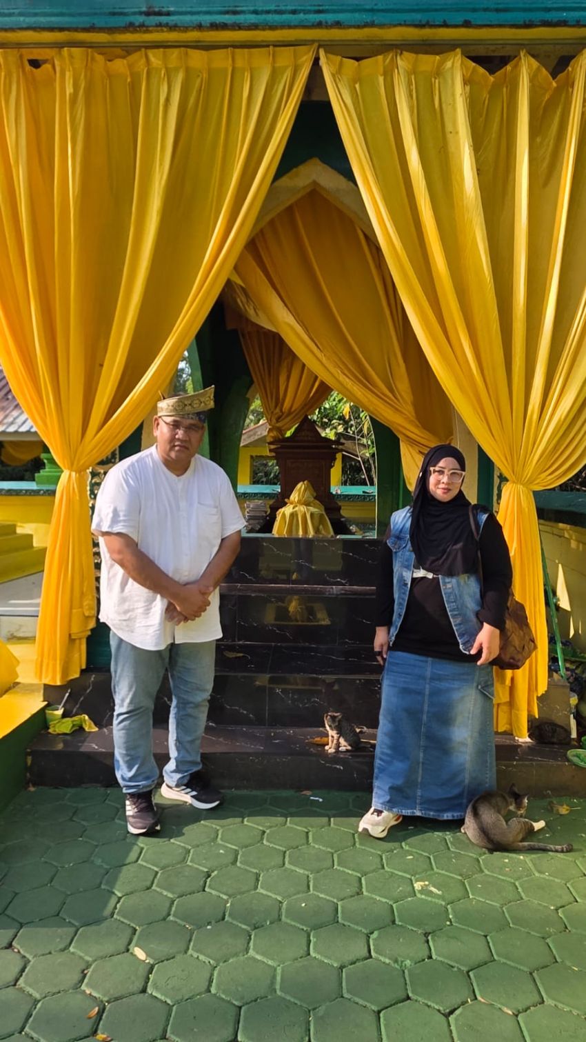 Ziarah ke Makam Raja Ali Haji, Ketum JMSI Teguh Santosa Panjatkan Doa di Pulau Penyengat