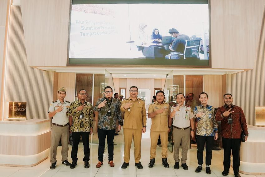Pemkab Deli Serdang Terima Mobil Penunjang dari Program TJSL BRI