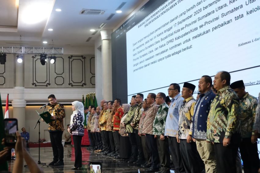Bupati Asahan Tandatangani Komitmen Perbaikan Tata Kelola dan Pencegahan Korupsi Bersama Pemda Se-Sumut