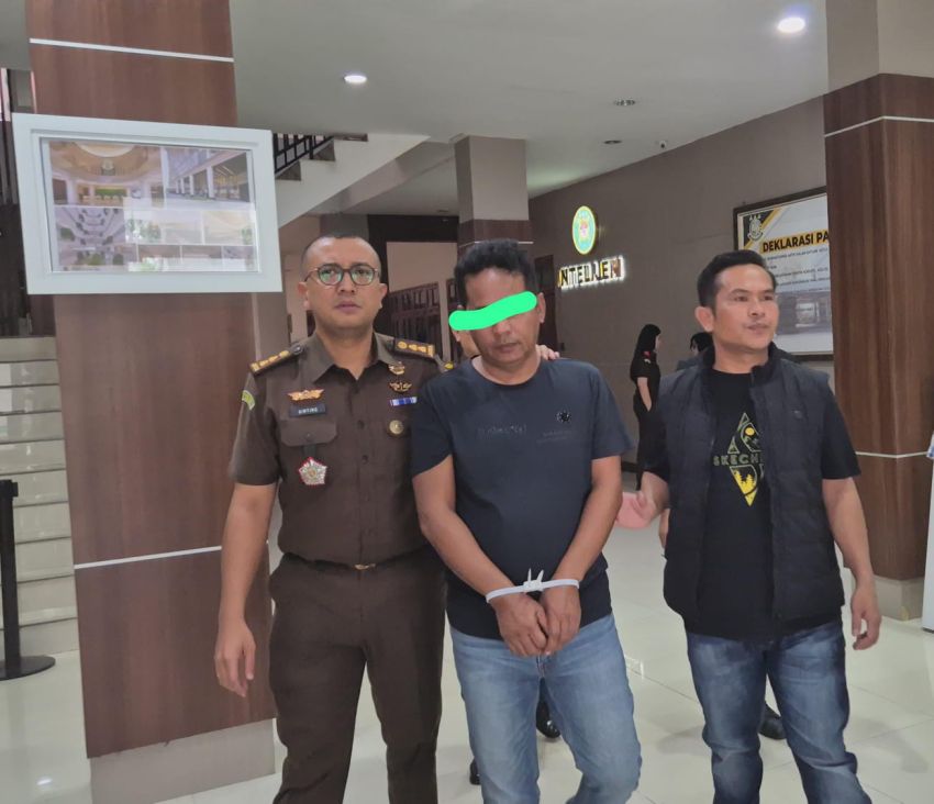 Gali Emas Pakai Alat Berat di Kawasan Hutan, DPO Tambang Emas Akhirnya Ditangkap Tim Tabur Kejati Sumut dan Kejari Madina