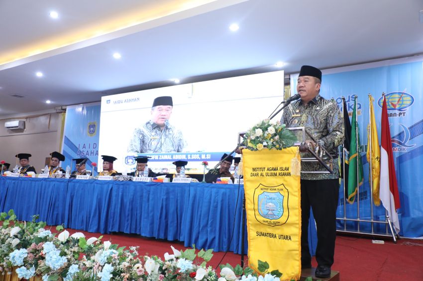 Wisuda 199 Sarjana IAIDU Asahan, Bupati Taufik : Gelar Adalah Amanah untuk Mengabdi &mdash; Kampus Siap Melangkah Menuju Status Universitas