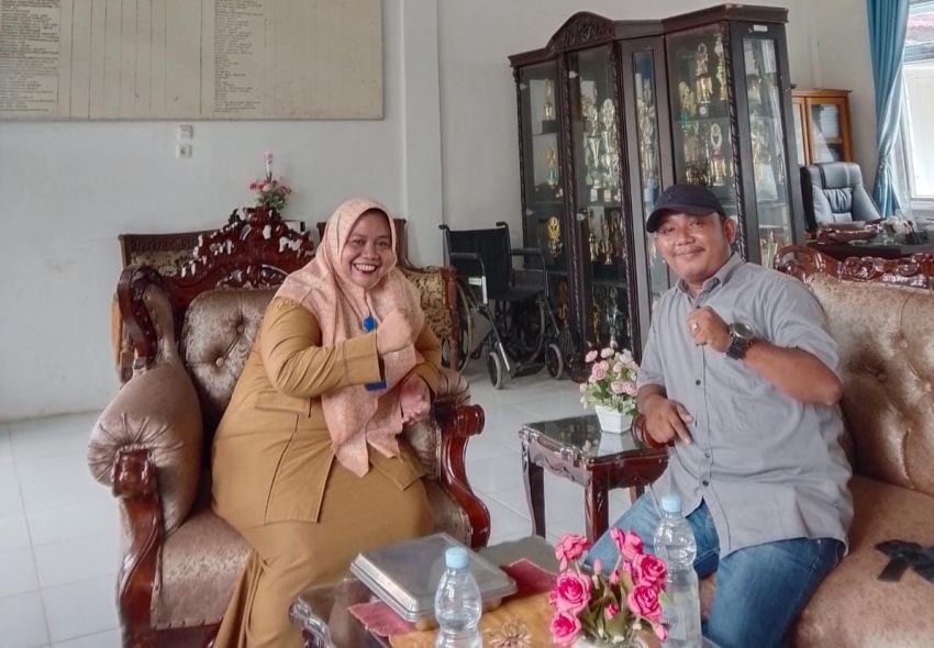Perkuat Sinergi Media Siber dan Dunia Pendidikan, Kasek SMPN 8 Padangsidimpuan Terima Silaturahmi JMSI Tabagsel