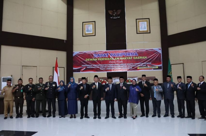 PAW DPRD Tapsel, Muhammad Yusuf Siregar Ambil Alih Kursi Eddi Sullam, Bupati Gus Irawan Ajak Perkuat Kolaborasi