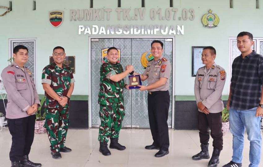 Perkuat Sinergi TNI-Polri, Kapolres Padangsidimpuan Sambangi RS TNI-AD Losung Batu