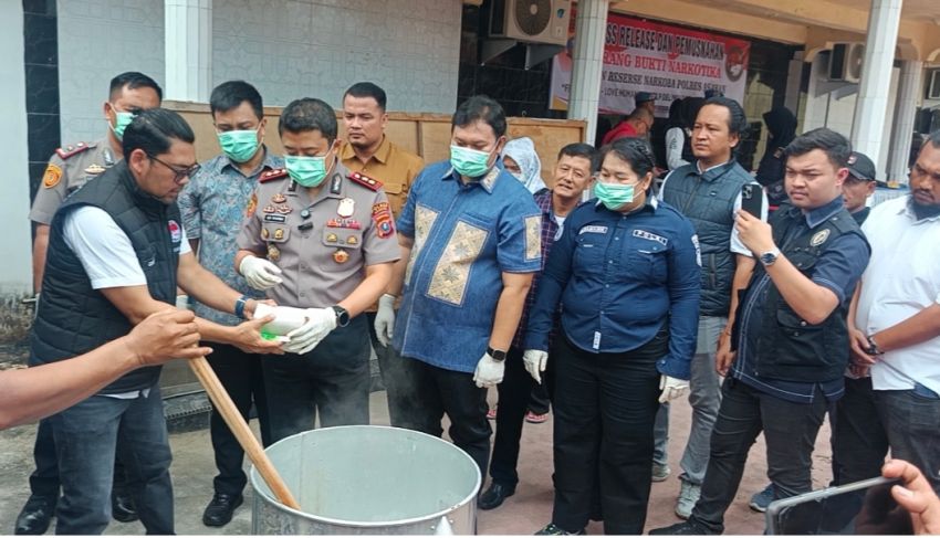 Satres Narkoba Polres Asahan Musnahkan Bukti Narkotika 4,8 Kg Sabu & 268 Butir Ekstasi, Dinilai Selamatkan Ribuan Jiwa