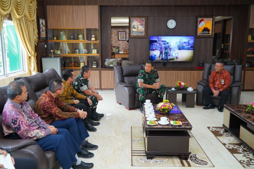 Pangdam I/BB Terima Audiensi PLN UID Sumut di Makodam I/BB