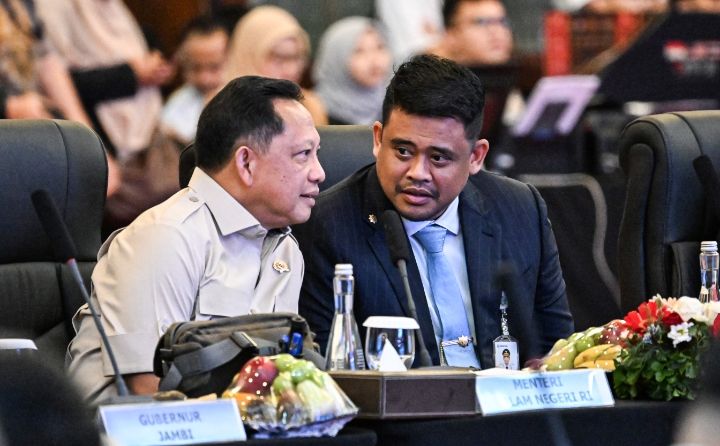 Mendagri Apresiasi Gubernur Bobby Nasution Inisiasi Pertemuan Provinsi se-Sumatera Satukan Kekuatan