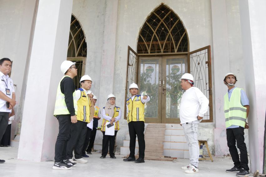 Tinjau Gedung Bersejarah di Tanjungbalai, Wali Kota Mahyaruddin Siapkan Jadi Kantor DisnakerkopUMKM