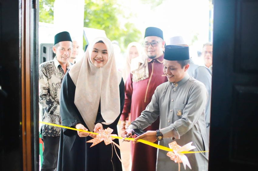 Wabup Atika Resmikan Kantor Cabang Mizan Haromaen, Travel Umrah di Madina Diminta Pastikan Legalitas
