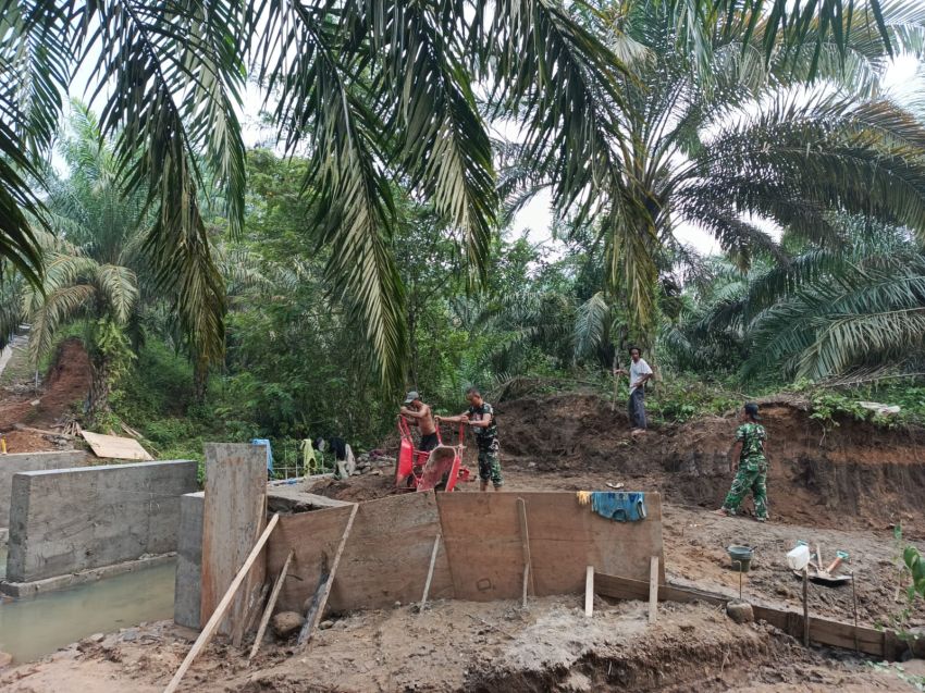 Kodim 0212/TS Percepat Pembangunan Jembatan Beton di Sampuran Mencapai 60,10 Persen