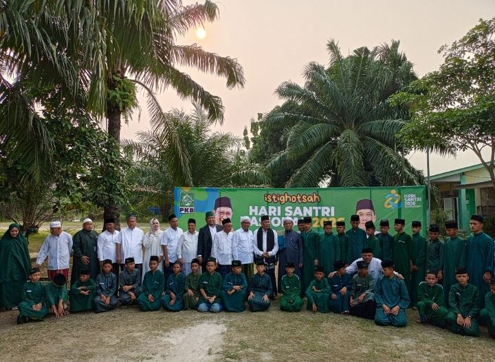 Anggota DPR RI Hadiri Istighotsah Hari Santri, Ashari Tambunan: Santri Memiliki Peran Penting dalam Sejarah Bangsa