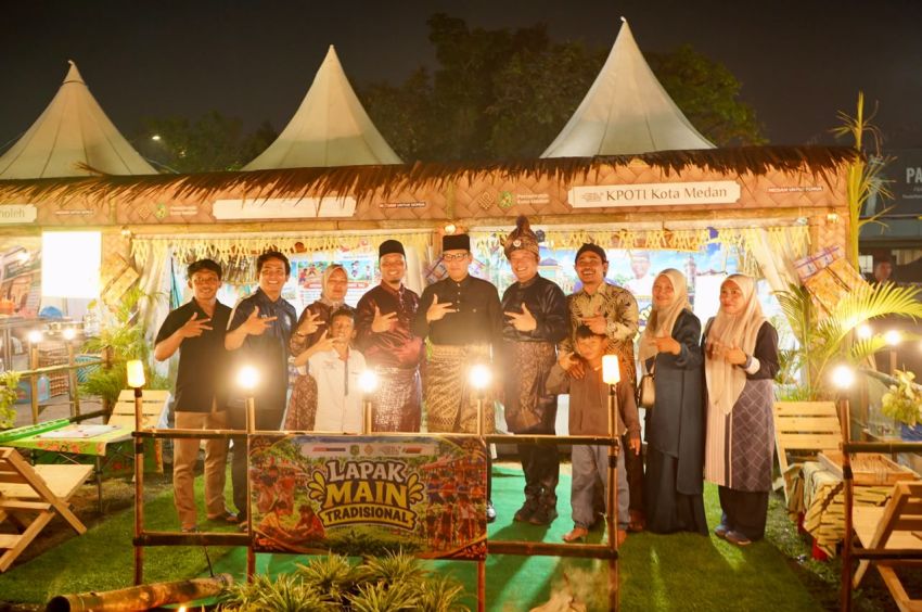 Buka Pekan Budaya Medan 2026, Rico Waas Main Gendang Melayu Deli dan Ajak Masyarakat Rawat Warisan Leluhur