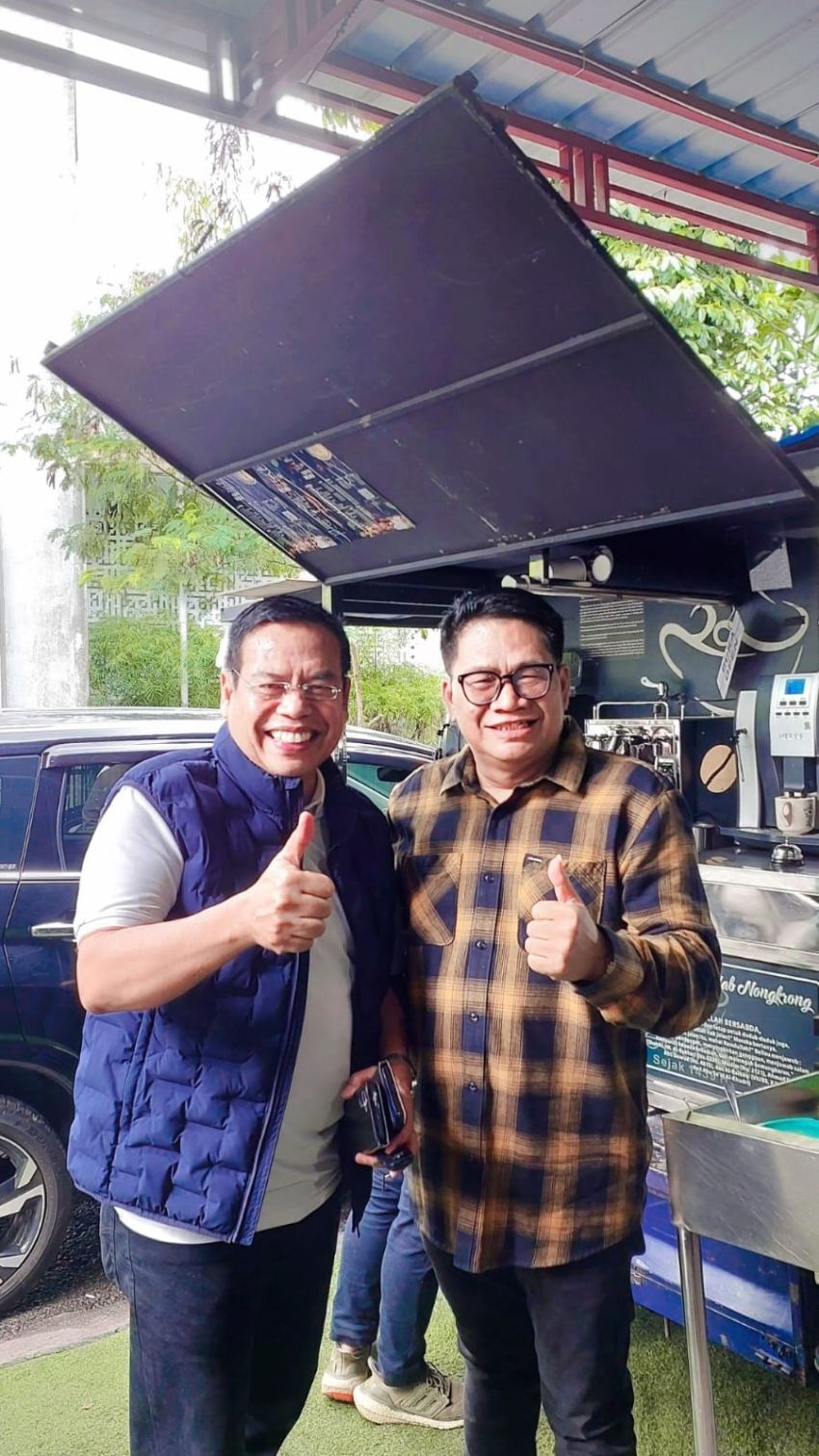 Beda Jalan, Tetap Bersahabat: Kisah Anto Genk dan Irwansyah Damanik