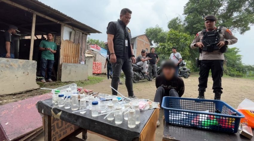 Sarang Narkoba Gang Pantai Digerebek, 4 Paket Sabu dan 7 Ganja Disita